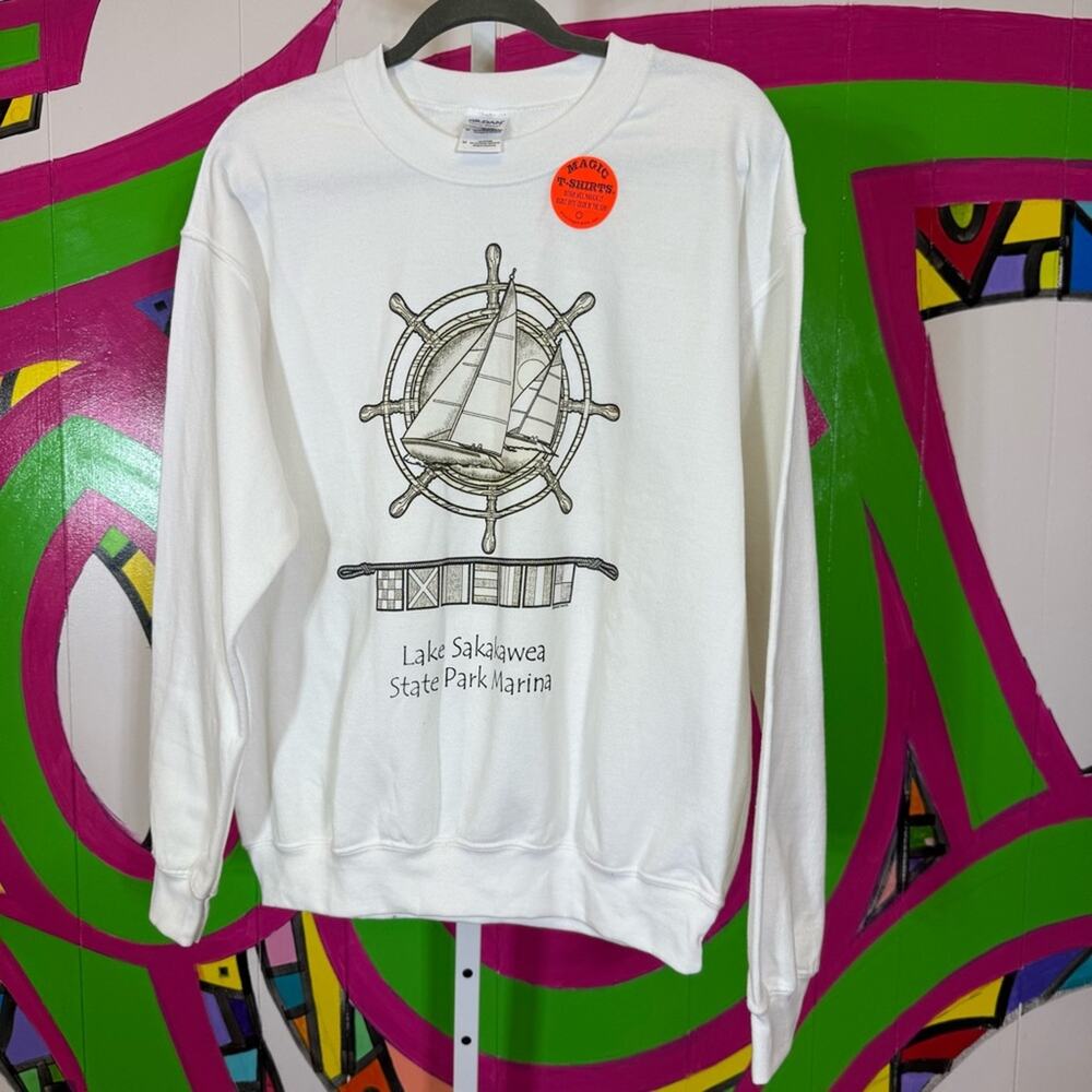 Magic T-Shirts Sun-Activated Graphic Crewneck Sweatshirt. Size Medium. Gildan
